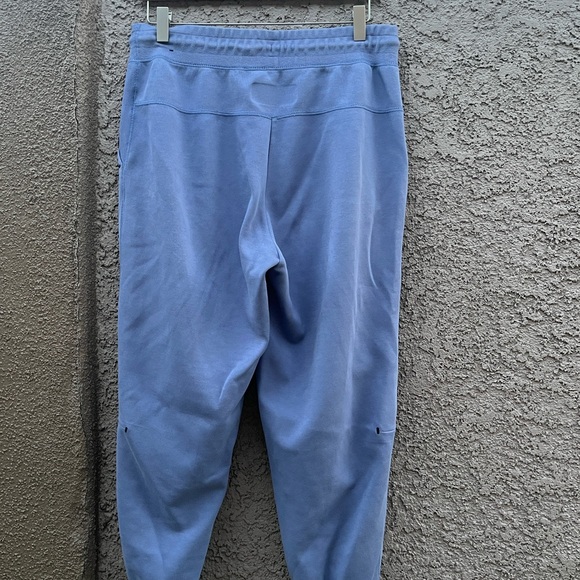 Nike Tech men’s jogger / Medium - Picture 5 of 7